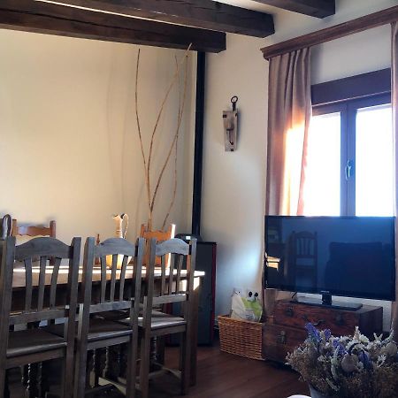 Casa - Apartamento Rural La Tahona Del Abuelo Plasenzuela Bagian luar foto