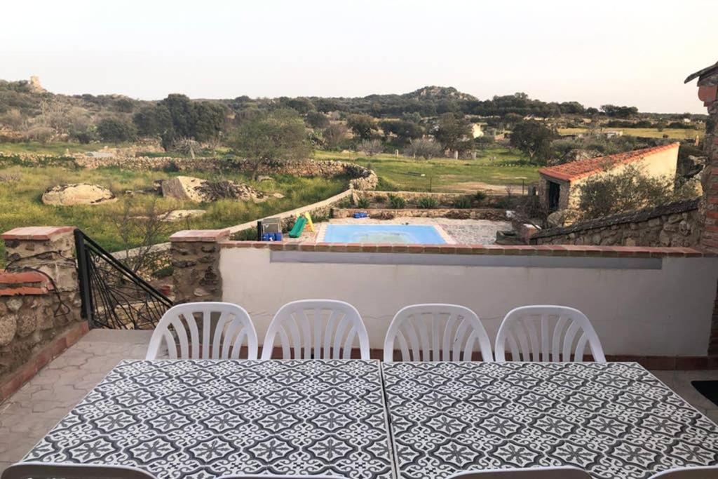 Casa - Apartamento Rural La Tahona Del Abuelo Plasenzuela Bagian luar foto