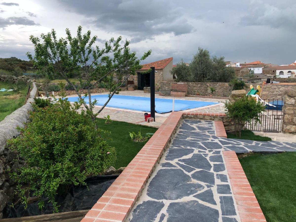 Casa - Apartamento Rural La Tahona Del Abuelo Plasenzuela Bagian luar foto